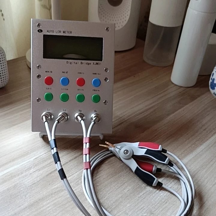 Lcr Digital Bridge Tester 03 Precisão Resistência Indutância Capacitância Medidor Esr Caixa de Metal Acabada Xjw01