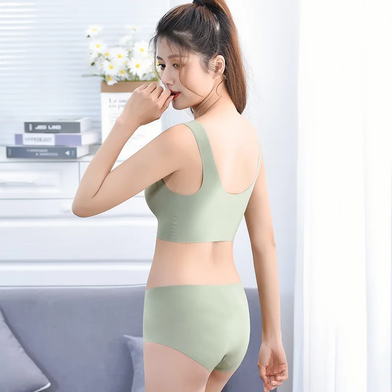 Summer Refreshing Sexy Seamless Soft Sporty Tops Underwear Women One-piece Light Thin Push Up Bras Without Rim Gather Brassiere