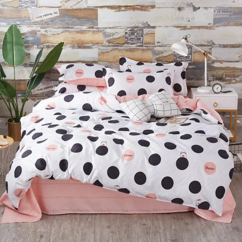 Dot Bear 4 Pieces Set 1 Duvet Cover 1 Flat Bed Sheet 2 Pillowcase White Printing Style Queen Size 220x240cm