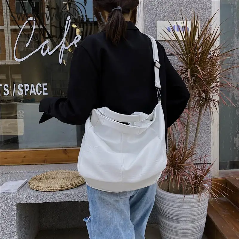 White Leather Women Half Moon Bags Large Capacity Hobo Shopper Bag Quality Soft PU Crossbody Bag Casual Korean Female Tote Bags