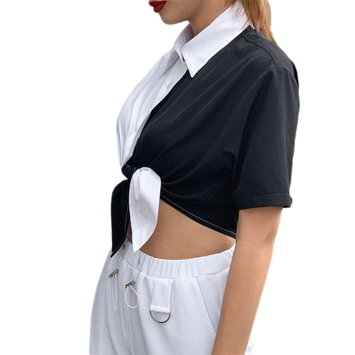 Newest Arrival Women Patchwork Button Casual Crop Top Women\'s black and white contrast navel top Outfits