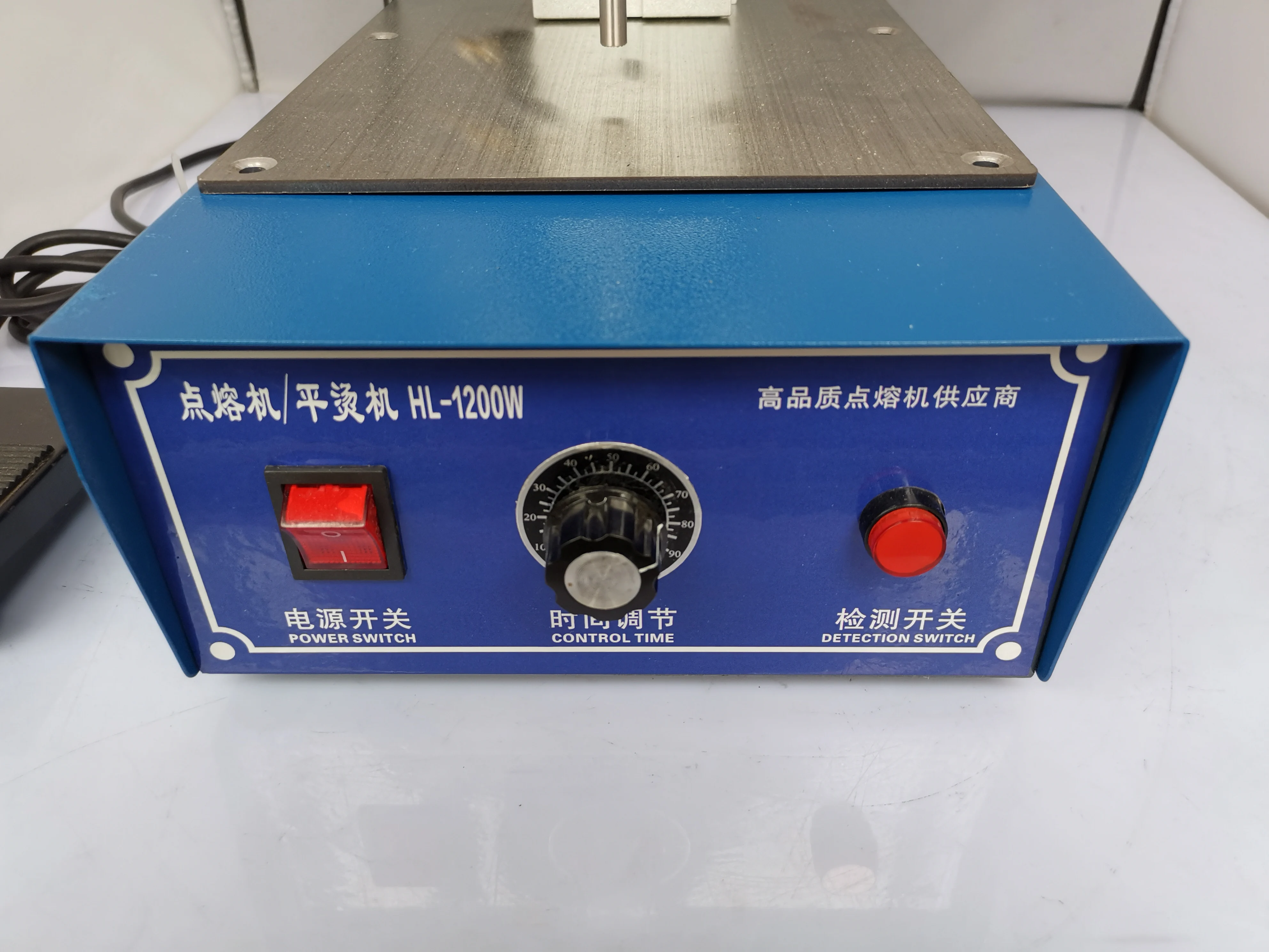 35K 1200W Foot-operated pneumatic ultrasonic spot welding machine mask ear band Non-woven fabric spot welding machine