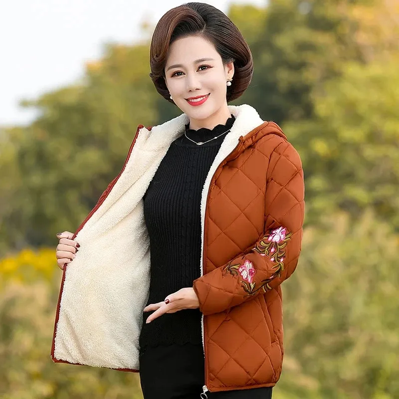 2022 Autumn Winter Cotton Jacket Female Flocking Coat New Fashion Hooded Thick Warm Short Outerwear Fleece Short Women Parkas