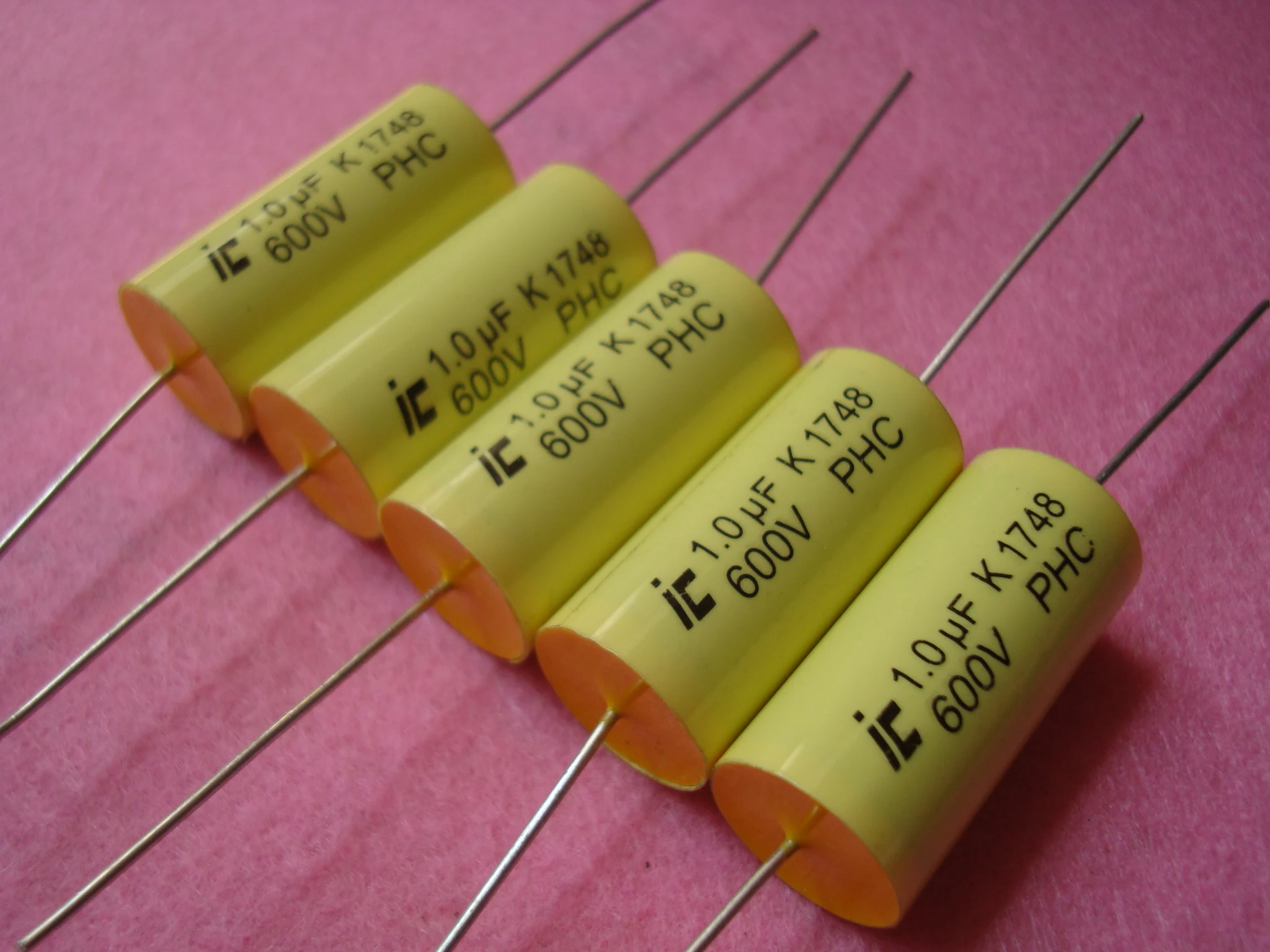 1pcs iC PHC 600V 1UF 0.22uf 0.68uf 4.7uf 6.8uf 10uf 33uf 30uf 40uf  HI-FI audio axial capacitor frequency divider copper foot