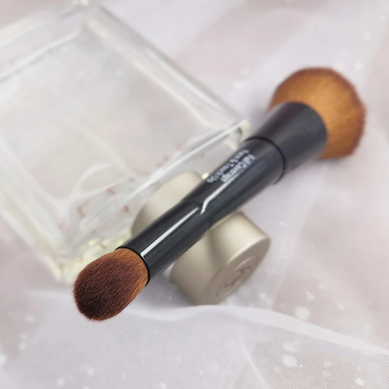 Professional BB Full Coverage Face & Touch Up Makeup Brush Double Ended Contour Sculpting Brush Blending Makeup Brush