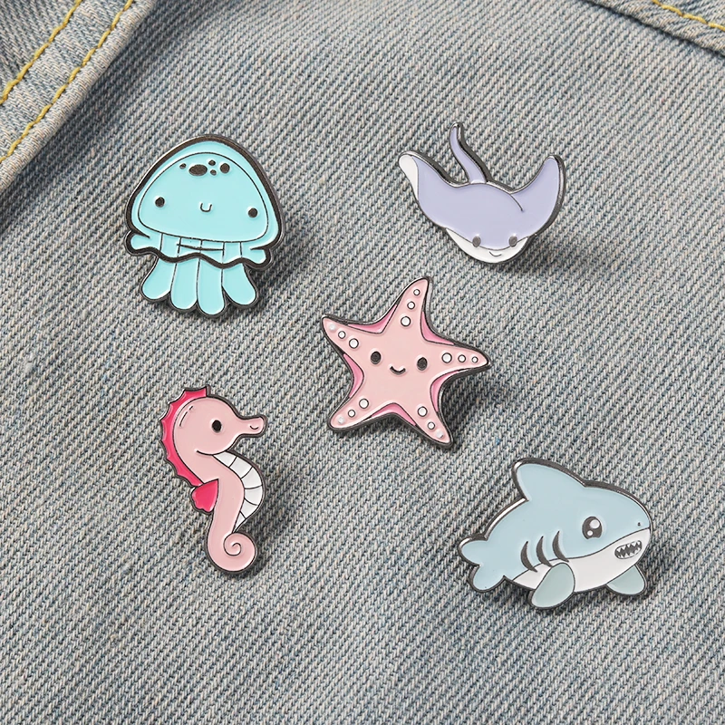 Marine Life Enaml Pin Sea Hippocampus Starfish Shark Brooches Cute Bags Clothes Lapel Pins Badges Jewelry for Friends Wholesale