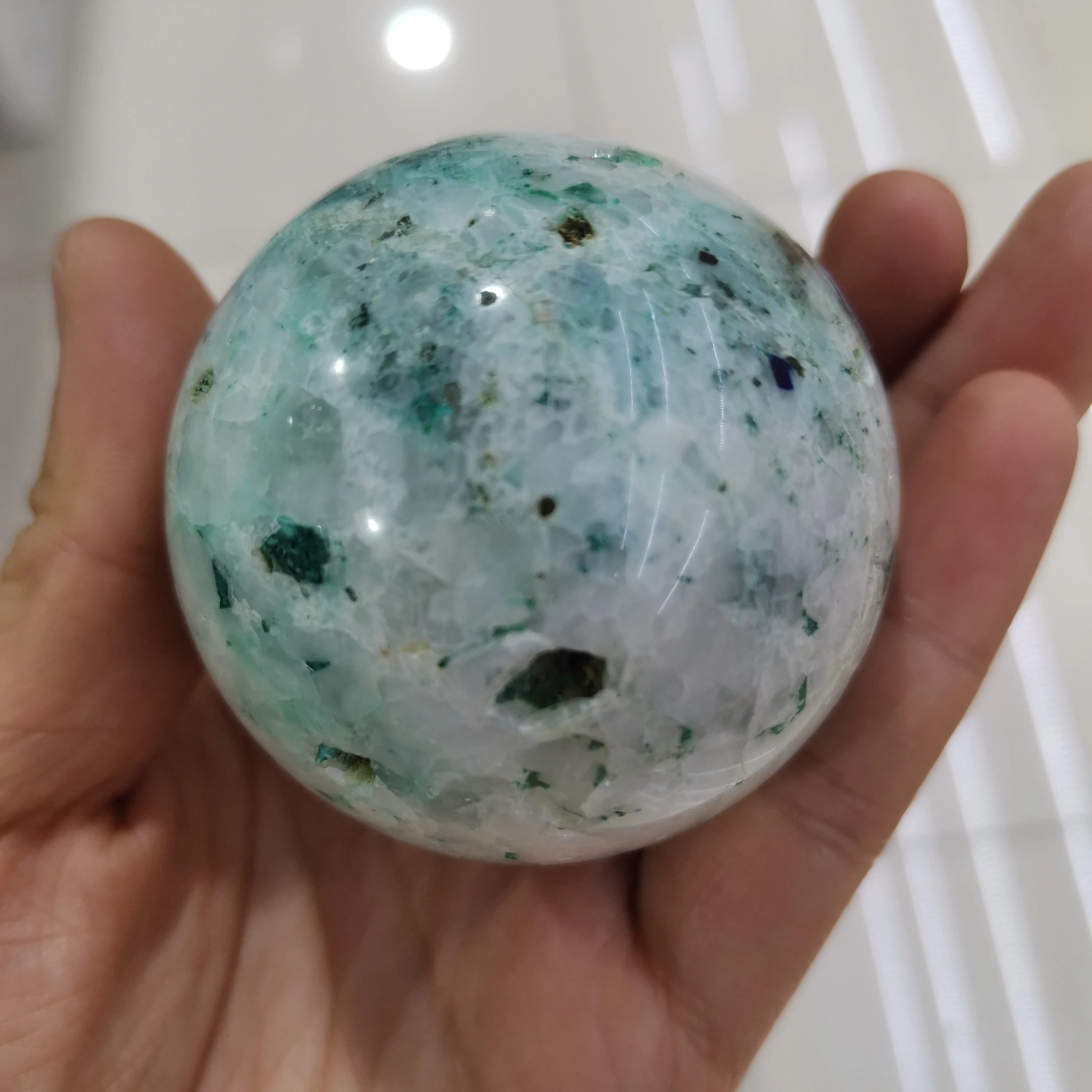 High Quality 5.5cm Natural Phenix Crystal Polished Sphere Ball Healing Crystal Gemstone Reki Stone For Decor As Gift