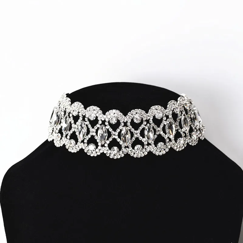 A set of marquise-shaped black and gray crystal stone choker set. Cool gothic earrings + necklace accessories set for girls.