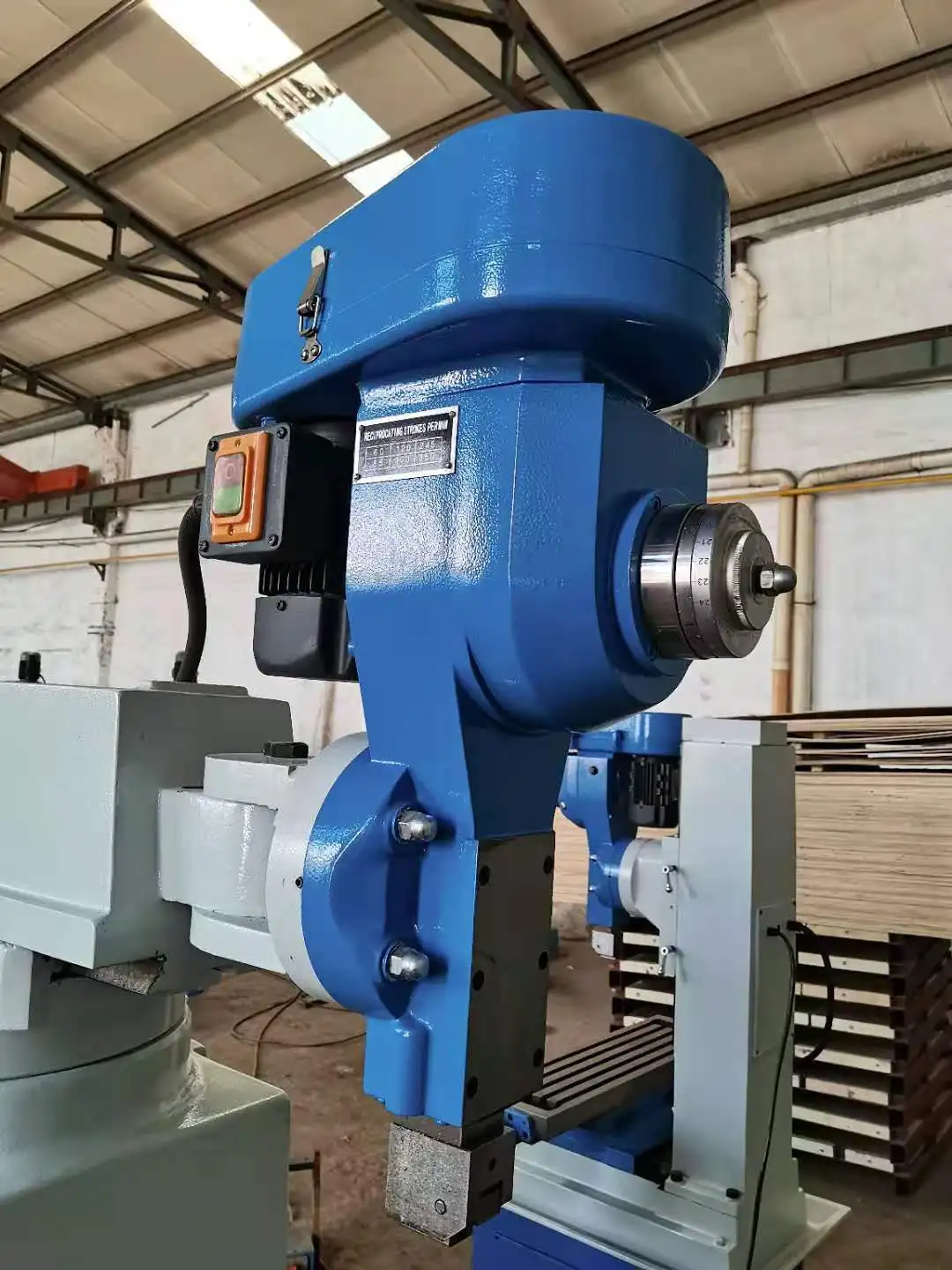 4H-C milling machine with slotting head