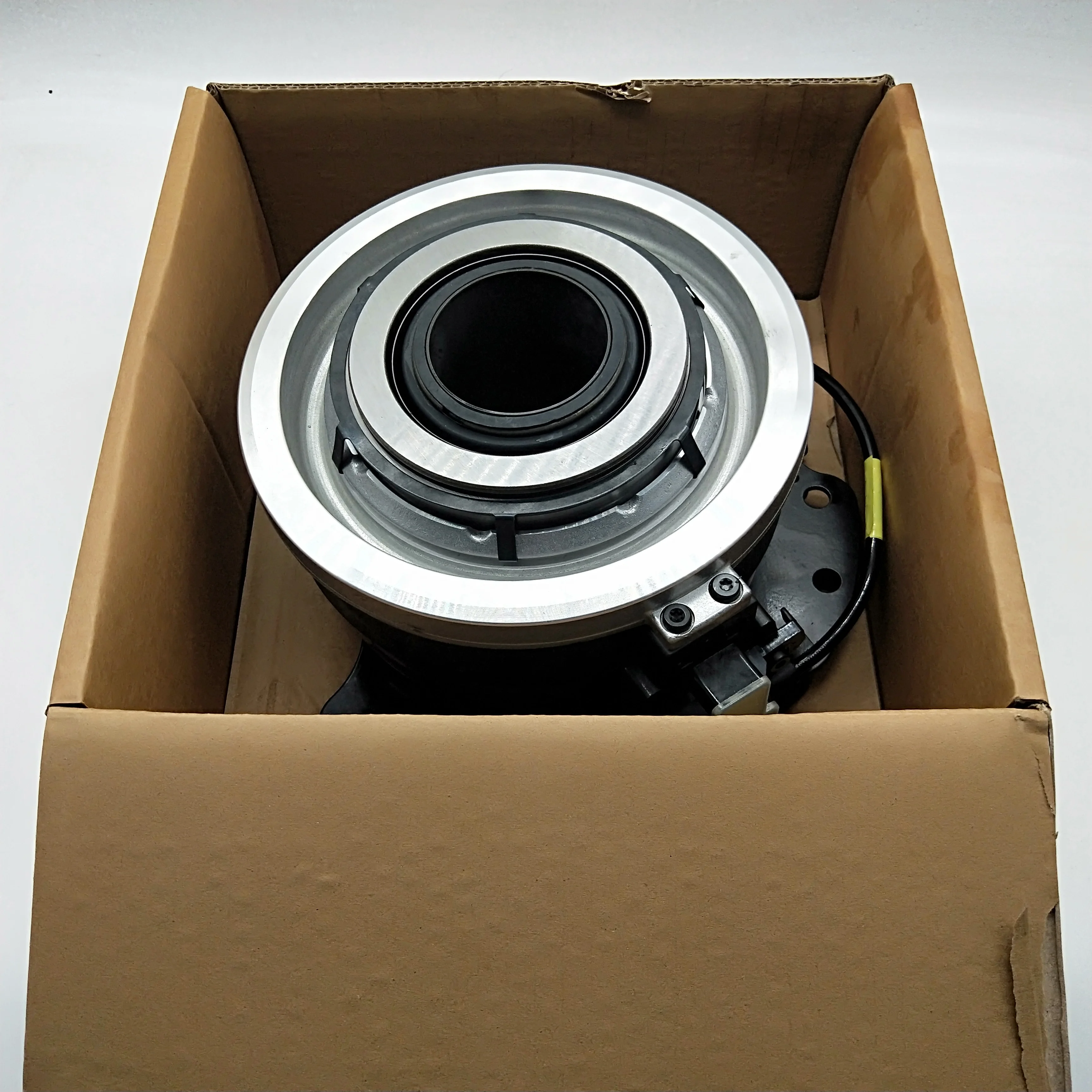 Spare Parts for Volvo Trucks  VOE 21465235 21580956 22429963 6482000155 Release Bearing