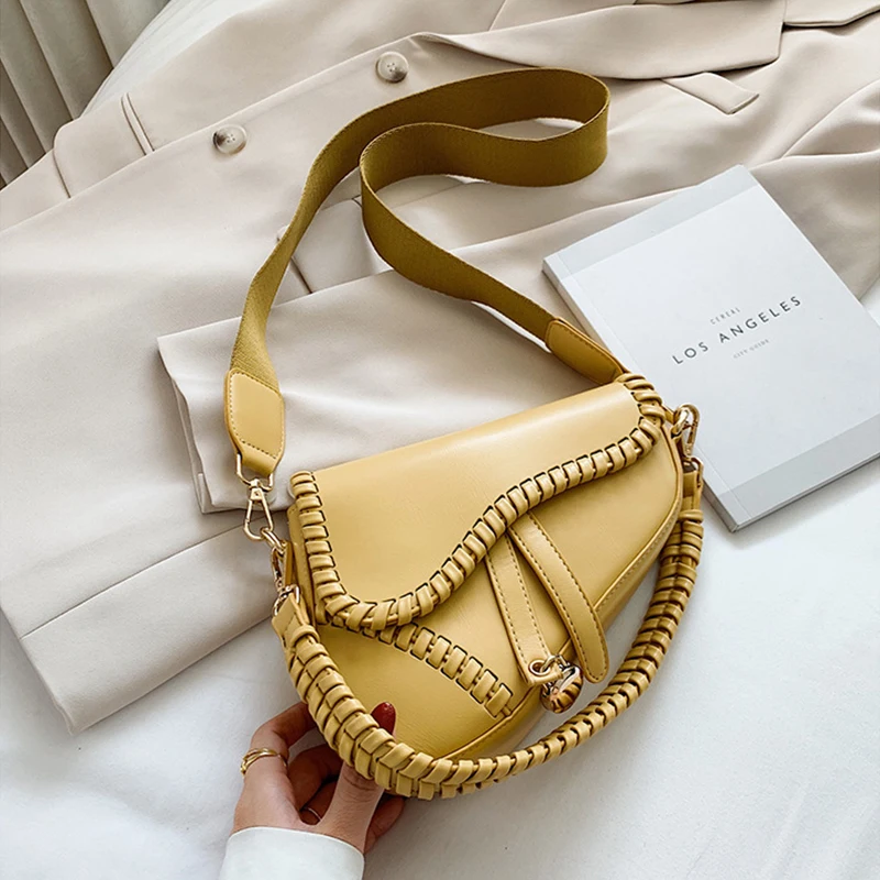 Fashion Saddle Women Bag One Shoulder Handle Trend Casual Hasp Zipper PU Material Polyester Inside Lock Ornament Bag