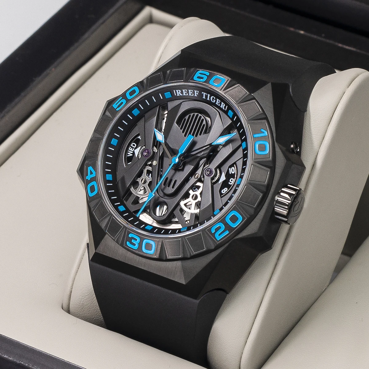 Reef Tiger/RT Limited Watch Men Automatic Mechanical All Black Blue Skeleton Waterproof Rubber Strap Relogio Masculino RGA6912