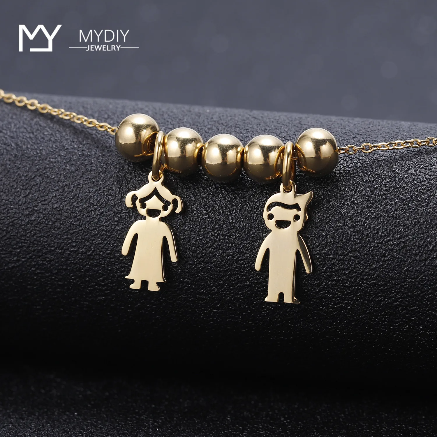 

Boy Girl Mom Family Necklaces Stainless Steel Parents Kids Charm Necklace Boys Girls Jewelry Gifts Custom Engraved Name Trinket