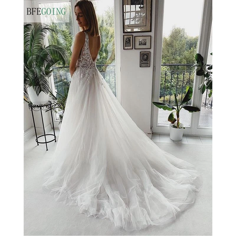 Robe de mariée en Tulle Organza blanc, avec Appliques en dentelle, longueur au sol, ligne a, traine de chapelle, col en v, sans manches