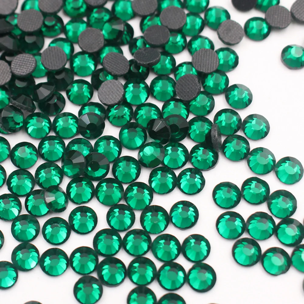 Christmas color Green Crystal Stones SS6-SS20 Hot Fix Rhinestones Iron On Rhinestones Glass HotFix Stone For Clothes Decoration