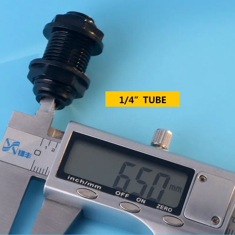 1/4 "-1/4" Ống Đen Đĩa Xuyên Trực Tiếp Máy Lọc Nước Đầu Nối Phụ Kiện Clapboard Phun Sương Đầu Phun Hệ Thống Rừng Mưa Nhiệt Đới xịt