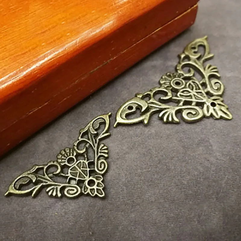 4 Pcs Cupboard Wood Corner Decorative Flower Wrap Corners Bronze Cover Guard Box Feet Metal Embossed Corner Code