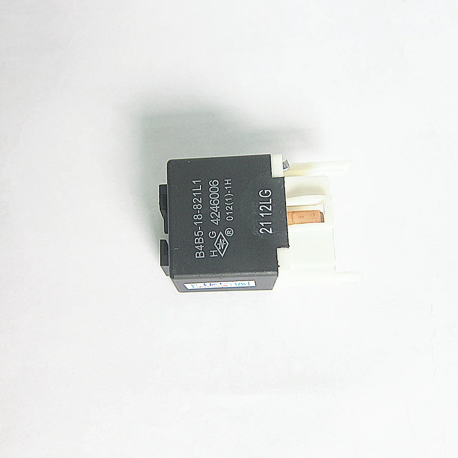 Car fuel pump relay B5B4-18-821 for Mazda 323 family protege premacy MX-5 Mazda 2 demio Miata