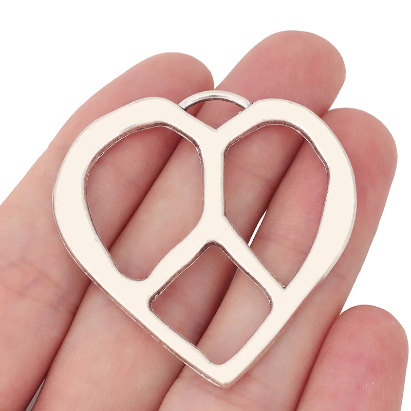 

5 x Tibetan Silver Large Open Hollow Heart Charms Pendants 2 Sided for Necklace Jewelry Making 47x46mm