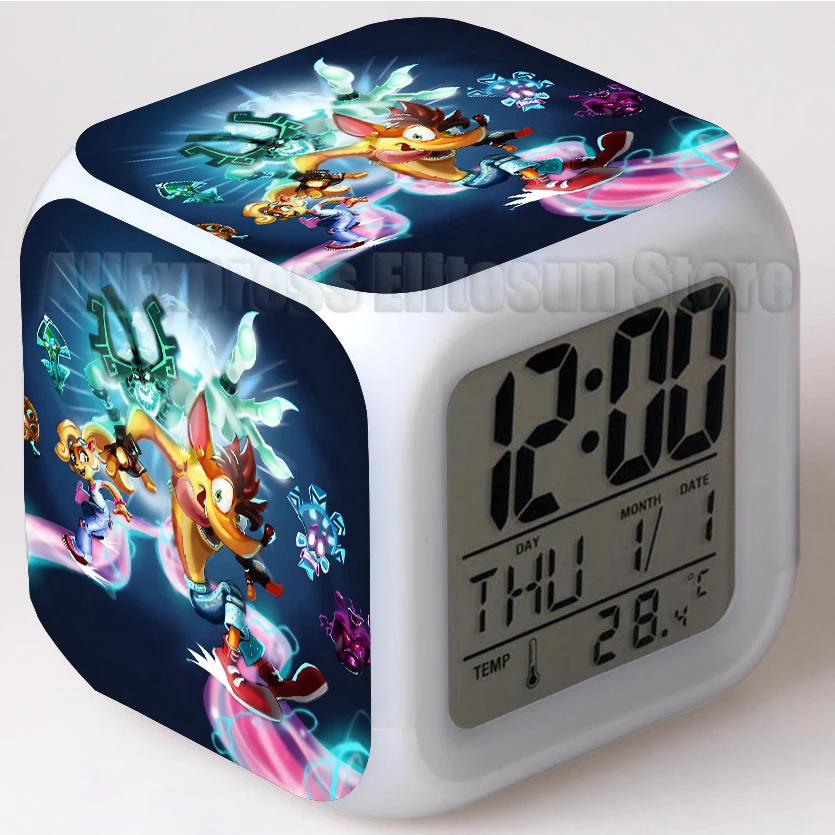 2021 Mới Crash Bandicoot Đồng Hồ Báo Thức Hình Số 7 Màu Đèn LED Thay Đổi PVC Trợ Sáng-Lên Đồ Chơi Hot Game Cảm Ứng ánh Sáng Đồng Hồ Báo Thức