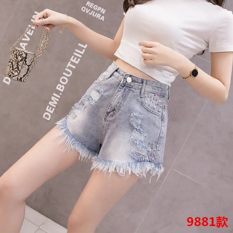 Fashion Shorts Women\'s Summer New Style Slim Broad Leg Freyed Edge Rivet Beads Washed Hole Lady Girls Denim Hot Jeans Female