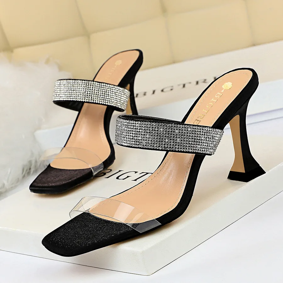 2020 Europe Sexy Female Sandals and Slippers Chunky-Heel Heel Transparent Hollow Open Toe Square Rhinestone Field with Slippers