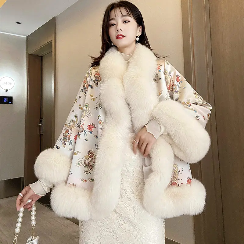 2020 New Chinese Style Fox Fur Coat Court Ladies Satin Mid-length Beaded Faux Fur Shawl Jacket Women Winter Coat Printed y253