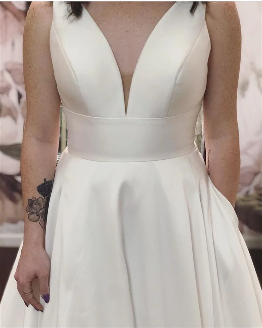 NUOXIFANG-Vestido De Novia De satén sin mangas, ropa De Novia Simple y sexy con cuello en V, línea A, personalizado, novedad De 2020