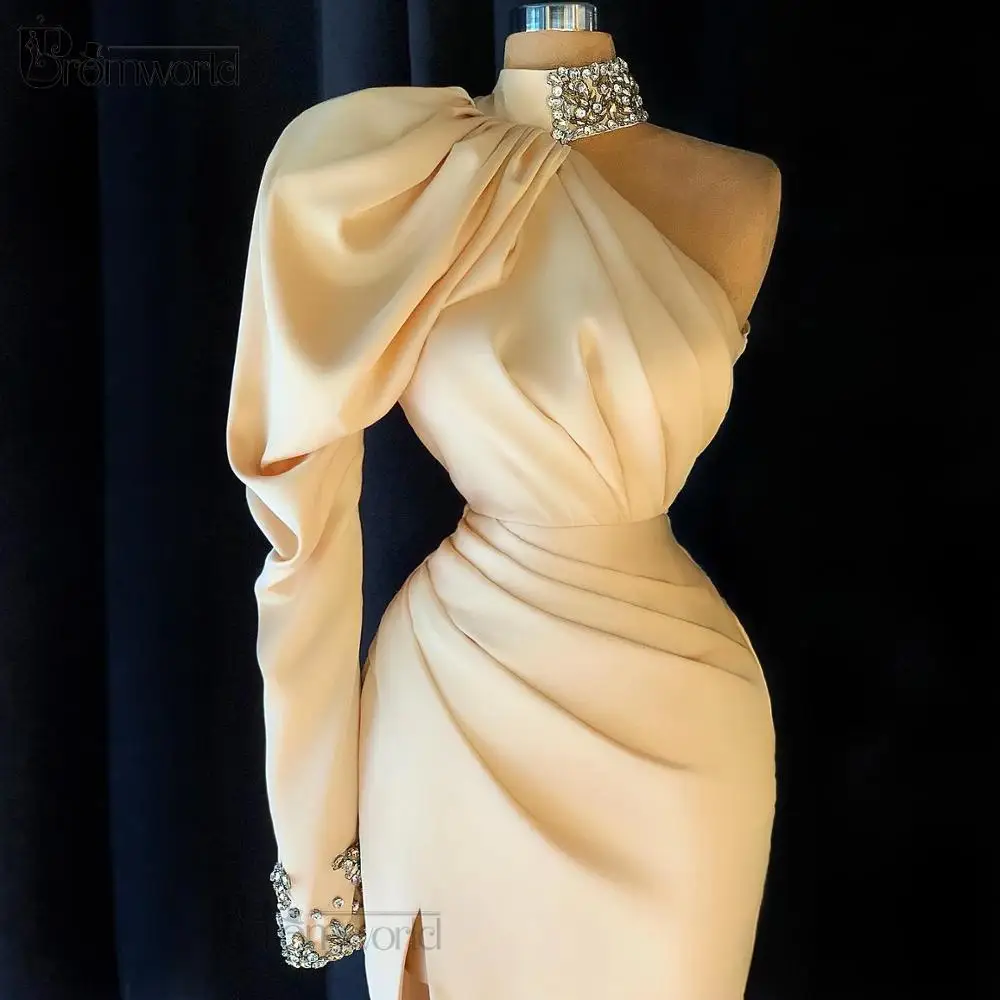 Elegant One Shoulder Beige Mermaid Prom Dresses แขนยาว Robe De Soiree ดูไบเซ็กซี่สูง Slit ซาตินชุดราตรีอย่างเป็นทางการ party