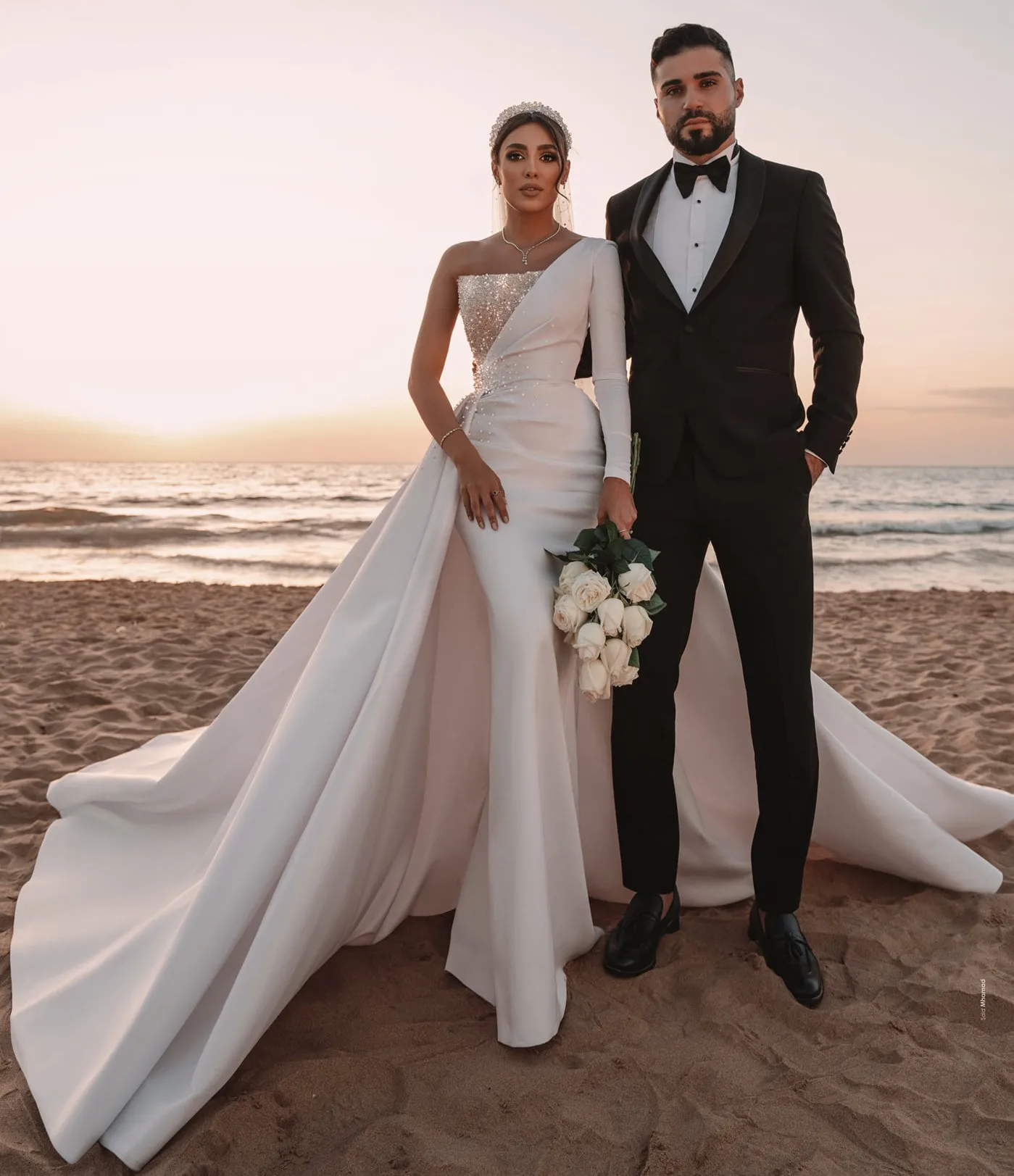 Dubai um ombro vestidos de noiva lantejoulas, branco pérola sereia vestidos de casamento, trem destacável, Hot Dubai, 2024