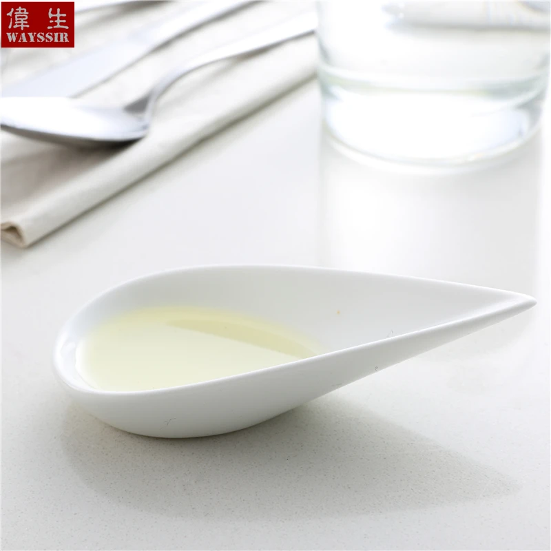 

White Porcelain Dish Spoon, Restaurant, Breakfast, Buffet Cake, Ceramic Wasabi Tableware, Oil Dispenser, Water Drop, Snack Sauce