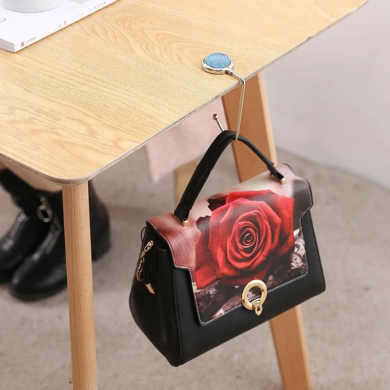 Creative Portable Metal Foldable Bag Purse Hook Handbag Hanger Purse Hook Handbag Holder Shell Bag Folding Table Hook 10 Colors