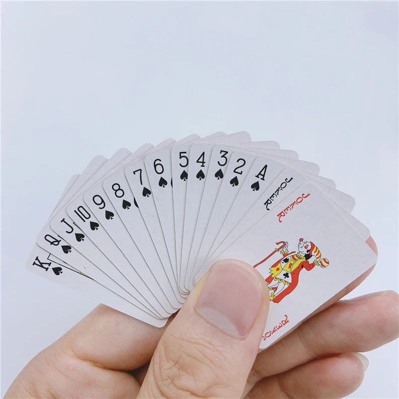 Cute MINI Miniature Games Poker Mini Playing Cards 40X28mm Miniature For Dolls Accessory Home Decoration High Quality