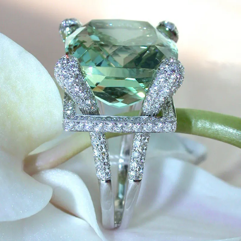 Glamour Fashion Woman Green Zircon Silver Plated Ring Engagement Wedding Ring Jewelry Accessories