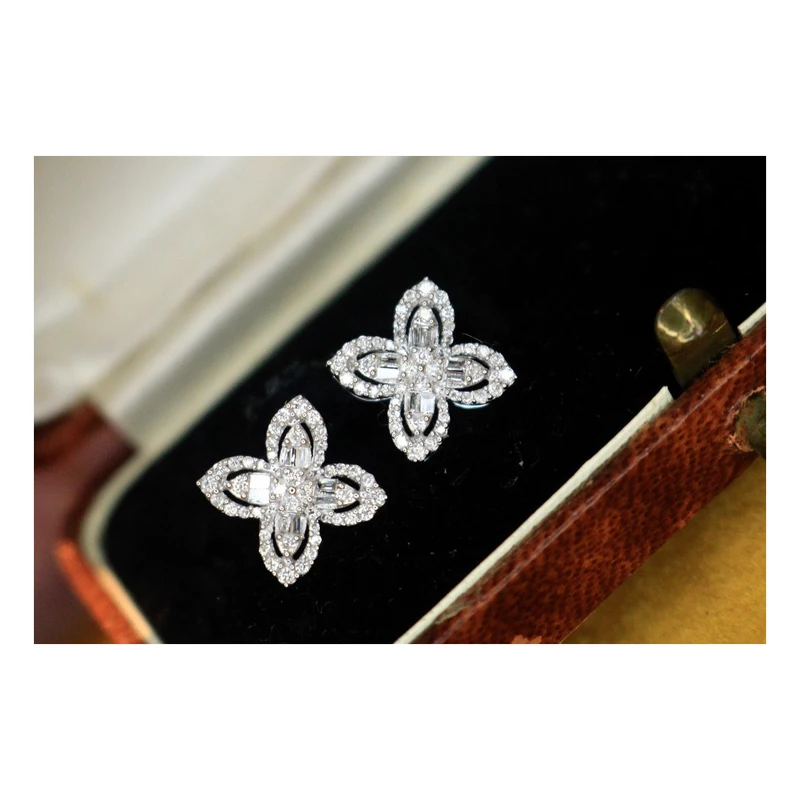 Aazuo Real 18K White Gold Real Diamonds 0.40ct 4 Leaves Flower Stud Earrings Gifted For Women Advanced Wedding Party Au750