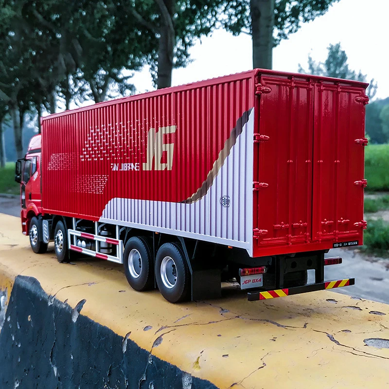 1:24 Scale FAW Jiefang J6 Truck Die-casting Alloy Model 8X4 Container Car Model Collection Decoration Gift Children Toys