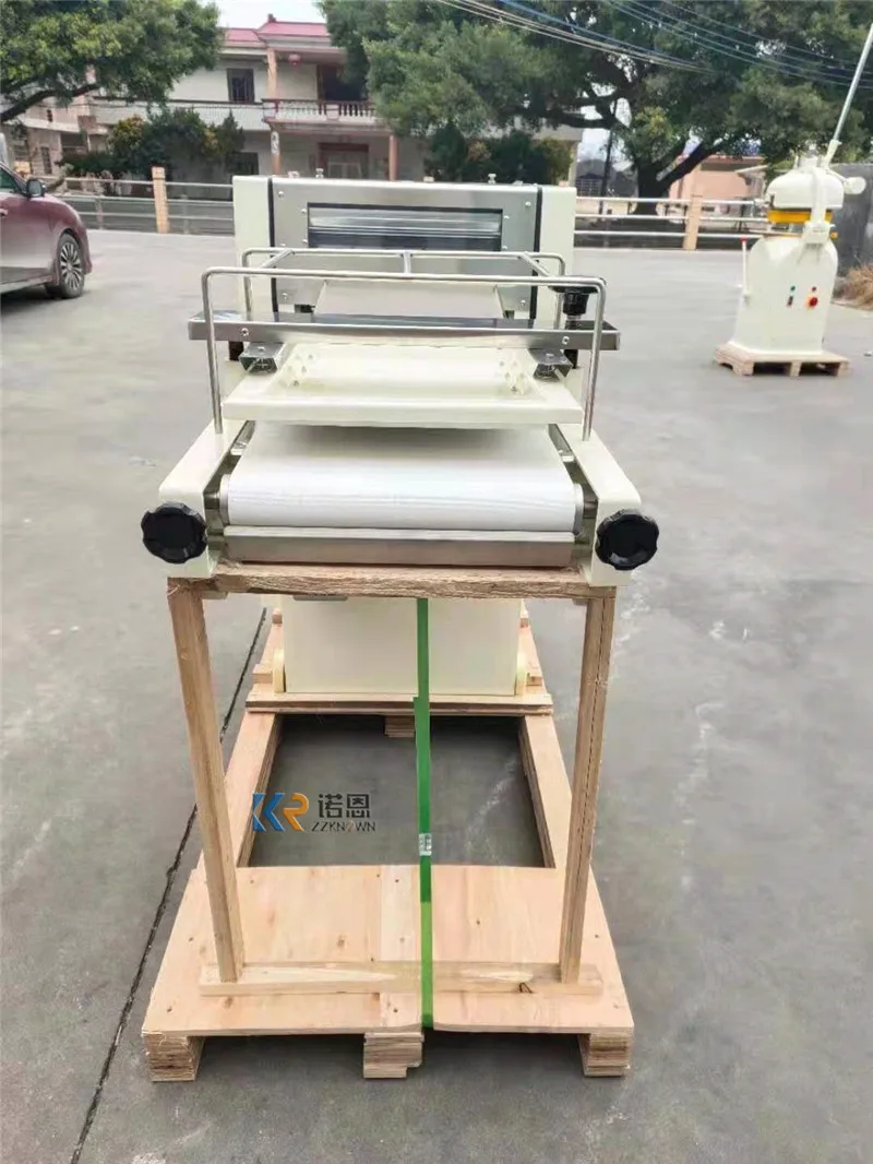 อัตโนมัติ Toast ขนมปัง Shaping Sticks แซนวิช Moulder Toast Loaf ขนมปังม้วนทำกระเป๋าขนมปังเครื่อง