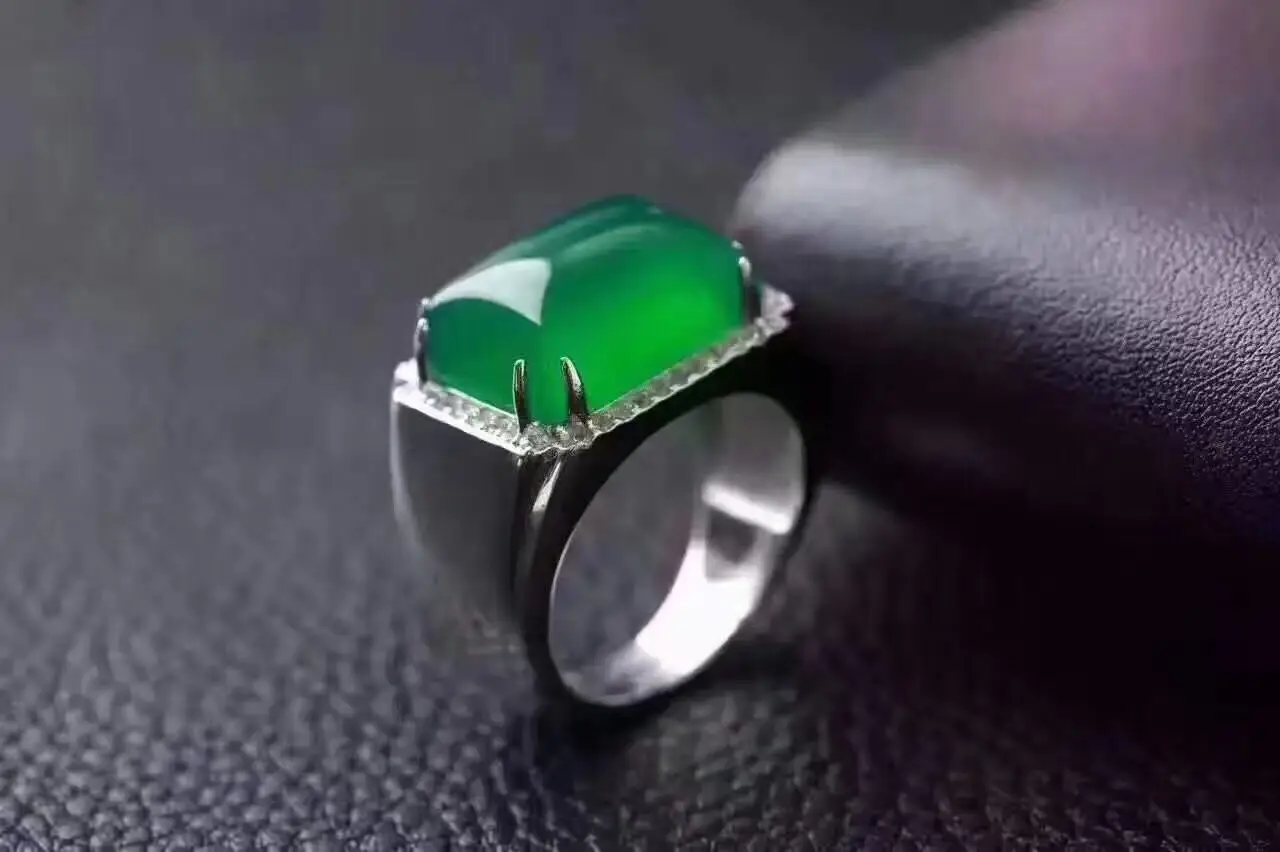 Careful design of emerald 925 silver inlaid with live ice Emerald  rectangle  ring  Resizable