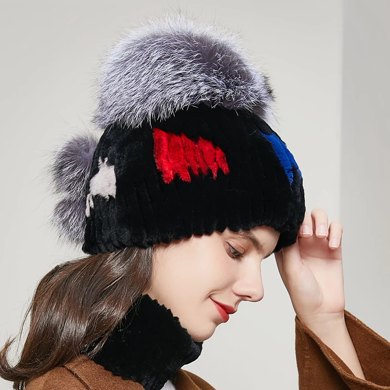 Chapeau en vraie fourrure de lapin pour femme, nouveau style d'hiver, rayures avec boule et écharpe en fourrure de renard argenté, mode de luxe, offre spéciale