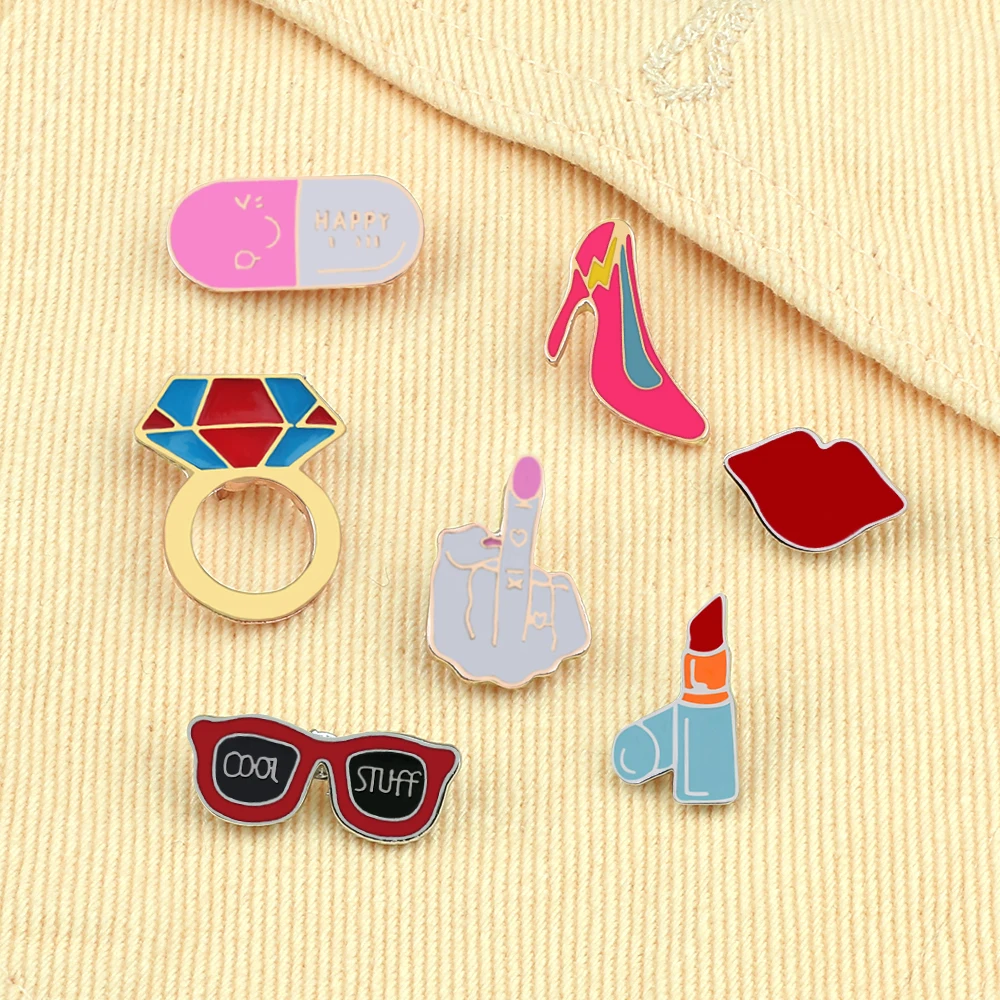 دبابيس من المينا ذات الطابع الشخصي للأحذية ذات الكعب العالي ، ودبابيس على شكل حبة ، وقميص جينز رائع ، ودبابيس طية صدر السترة ، والحقائب ، والديكور والمجوهرات ، والهدايا