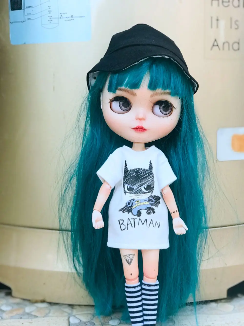 New Cute 2PCS/Lot Long Style Shirt Blyth Clothes Cartoon Printed Short T-shirt+ Stripe Knee High Socks for licca 1/6 Dolls