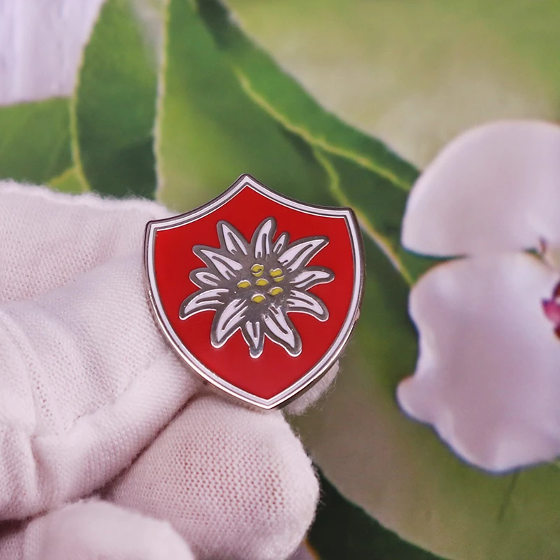 Edelweiss Escudo de escudo, símbolo de flor, pin Ename, insignia, joyería