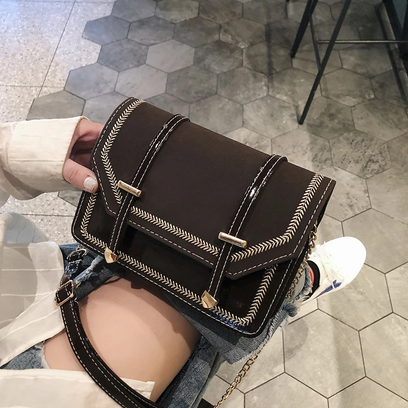 Female 2021 new Korean fashion chain messenger small square bag retro simple single shoulder bag