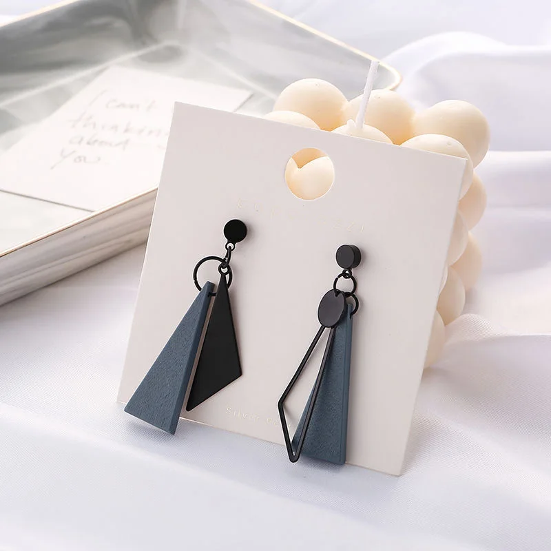 Korean Personality Fashion Triangle Geometric Clip on Earrings Without Piercing Retro Female Tassel Long Women Ear Clips Jewelry