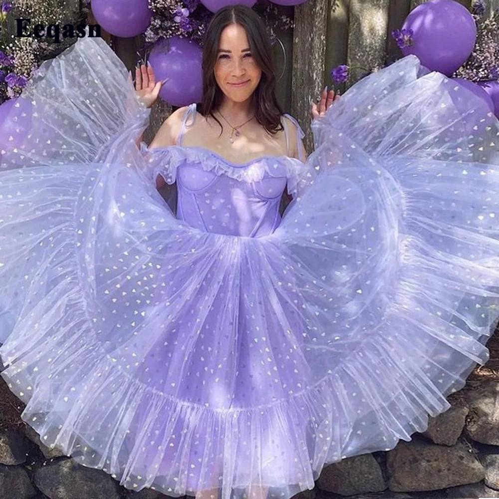 Eeqasn tul lavanda con corazón corto vestidos de baile de correas de hombro deshuesado vestido de fiesta longitud del té Formal vestidos fiesta