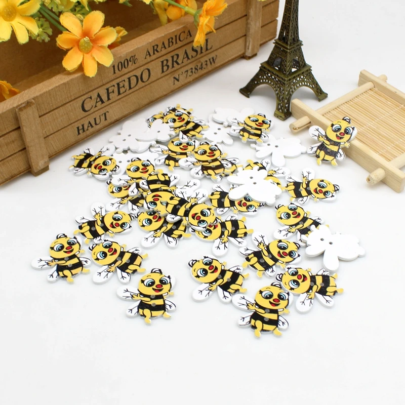 50pcs decorativos buttons patterns cartoons Little bee Wood buttons Sewing Button Decorative Scrapbooking Sewing Accessories