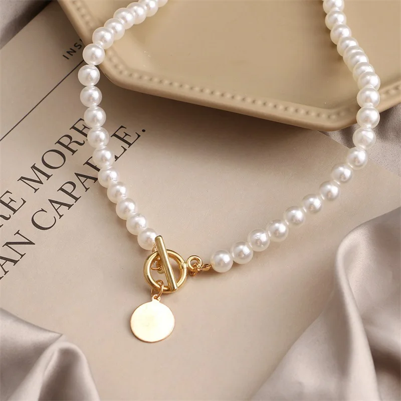 2025 Fashion Wedding Pearl Choker Necklace For Women Vintage Coin Lock Pendant Chain Jewelry on the Neck Accessories Party Gift