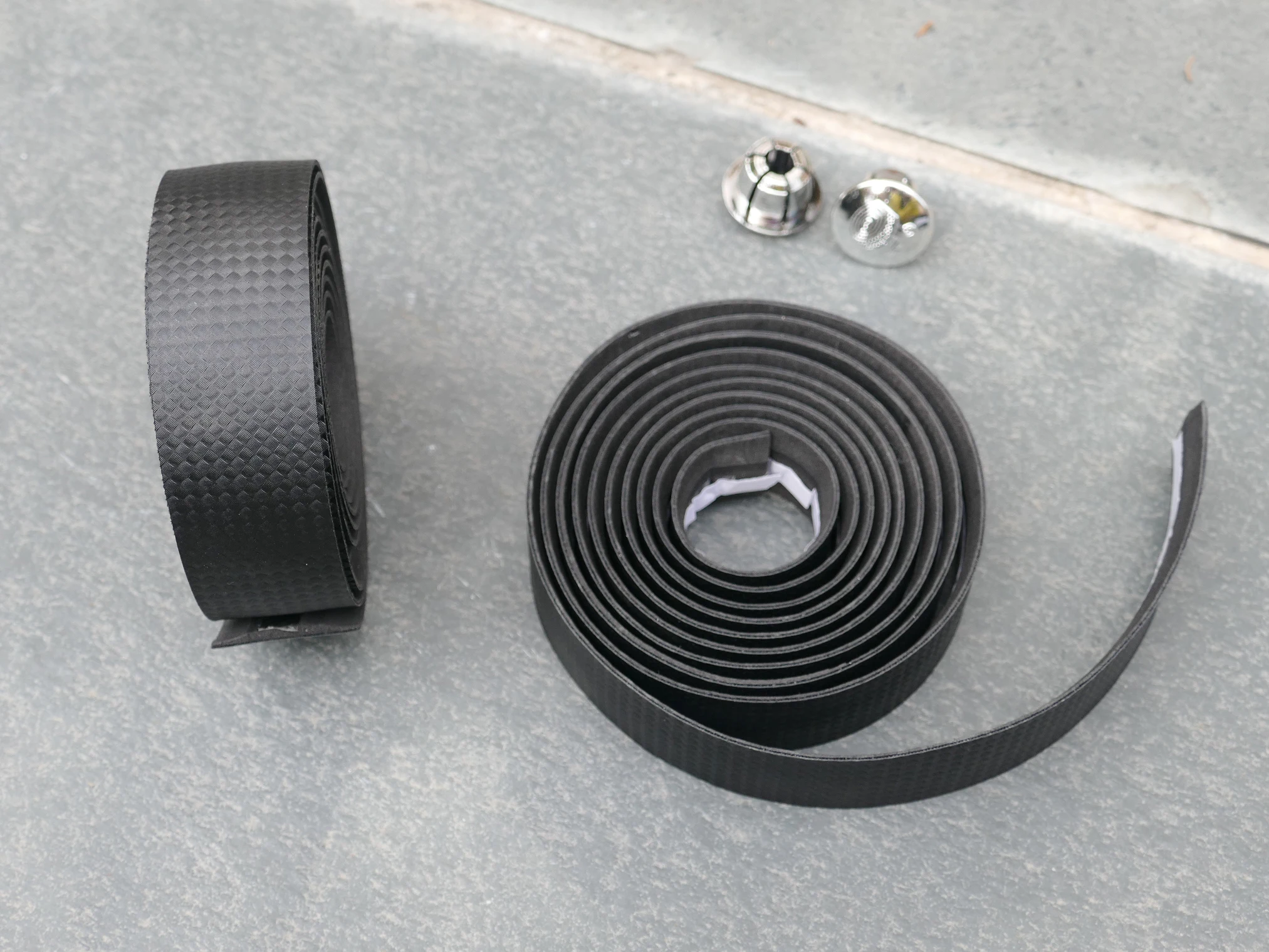 Black  Bar Tape Bar Handlebar Tape Carbon 3K Weave Handlebar Tape Including 2 handlebar tapes + 2 bar plugs