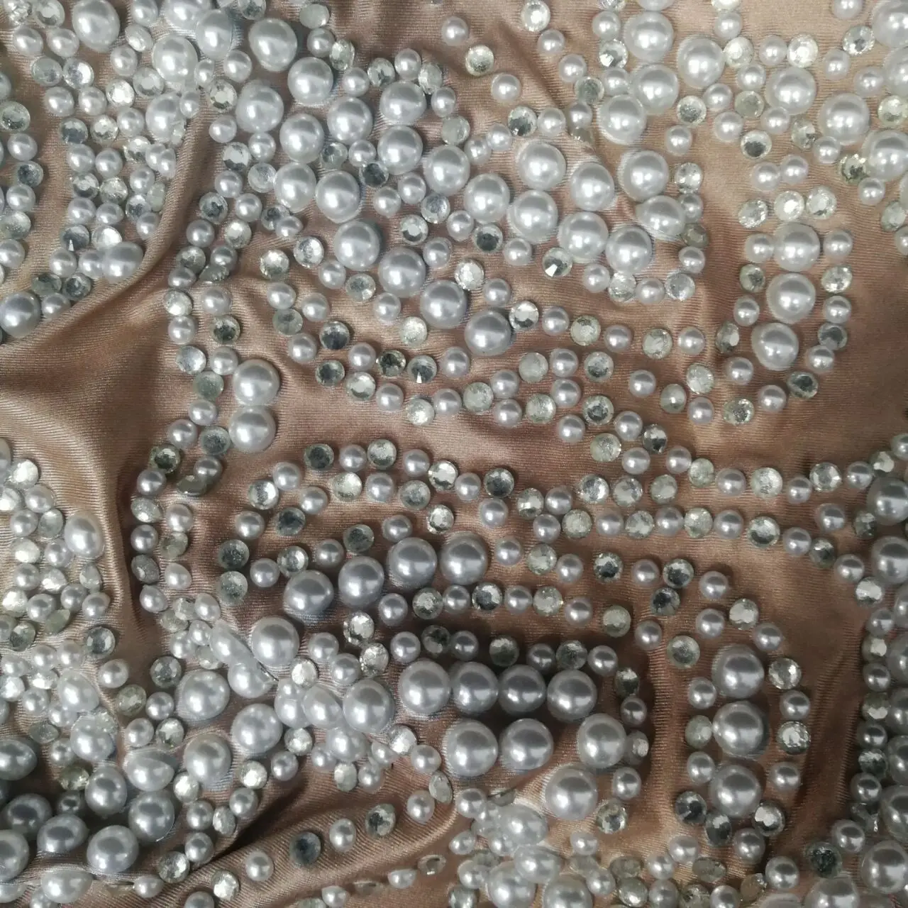 Abito da sera da donna con strass bianco perla, bar, cantante, ospite, spettacolo teatrale, costume, compleanno, ballo di fine anno, abito di media lunghezza