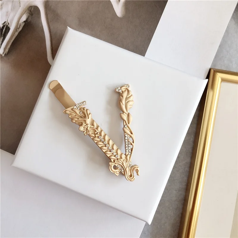 NEW Vintage Luxury Letter V Rhinestone Copper Design Metalic Hair Clip Hair Grip Barrette Hairpin Hair Accessories for Women Gir